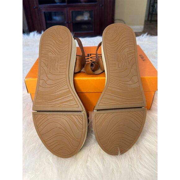 Miz Mooz Women's Valentine Sandals in Brandy Colored Leather Size 40 New in Box - Picture 10 of 16
